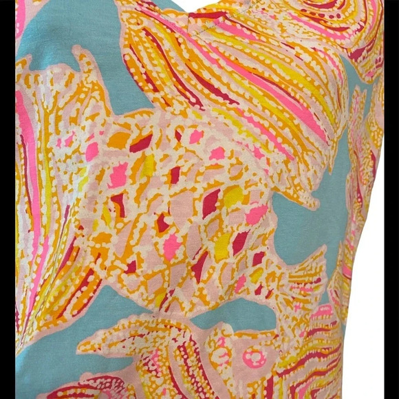 Lilly Pulitzer Short Sleeve T-Shirt - Picture 4 of 8